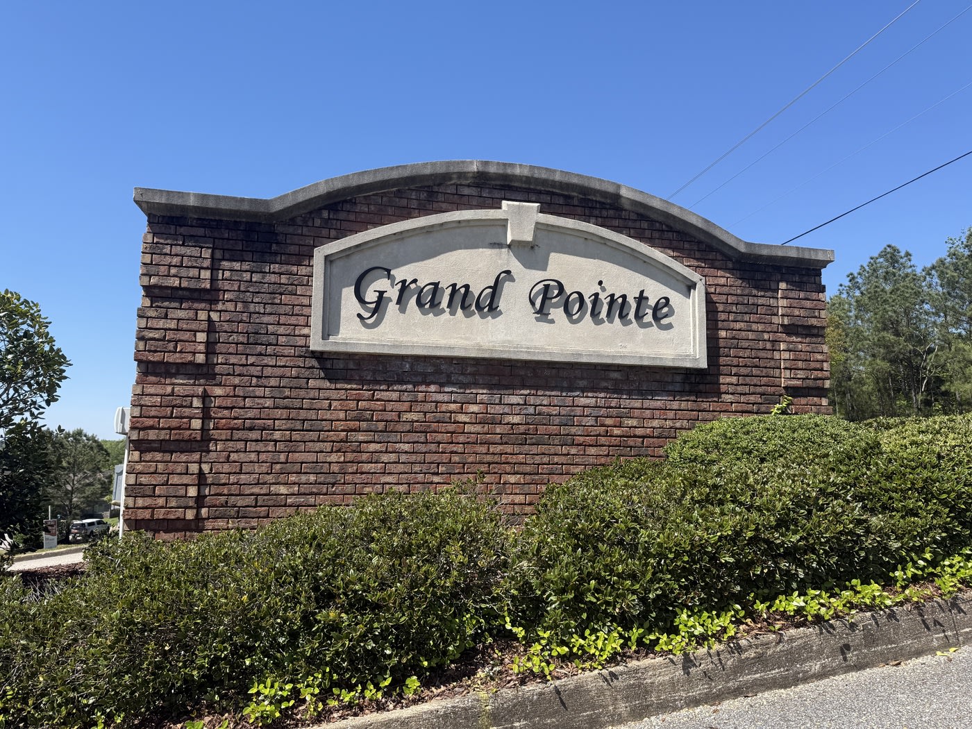 Grand Pointe