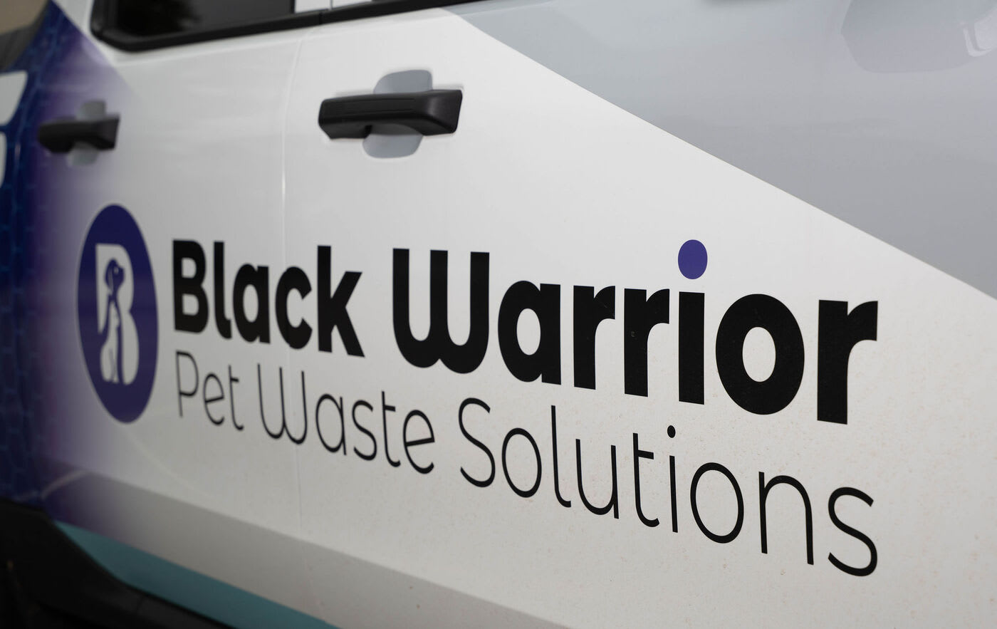 Branded truck Black Warrior PWS